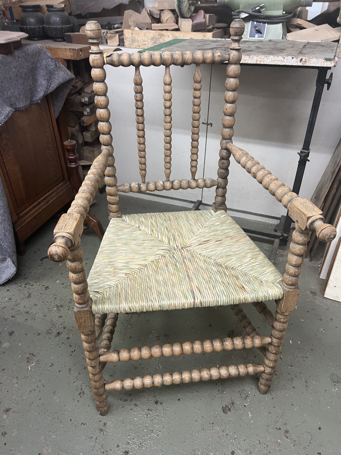 werkplaats antieke meubelen